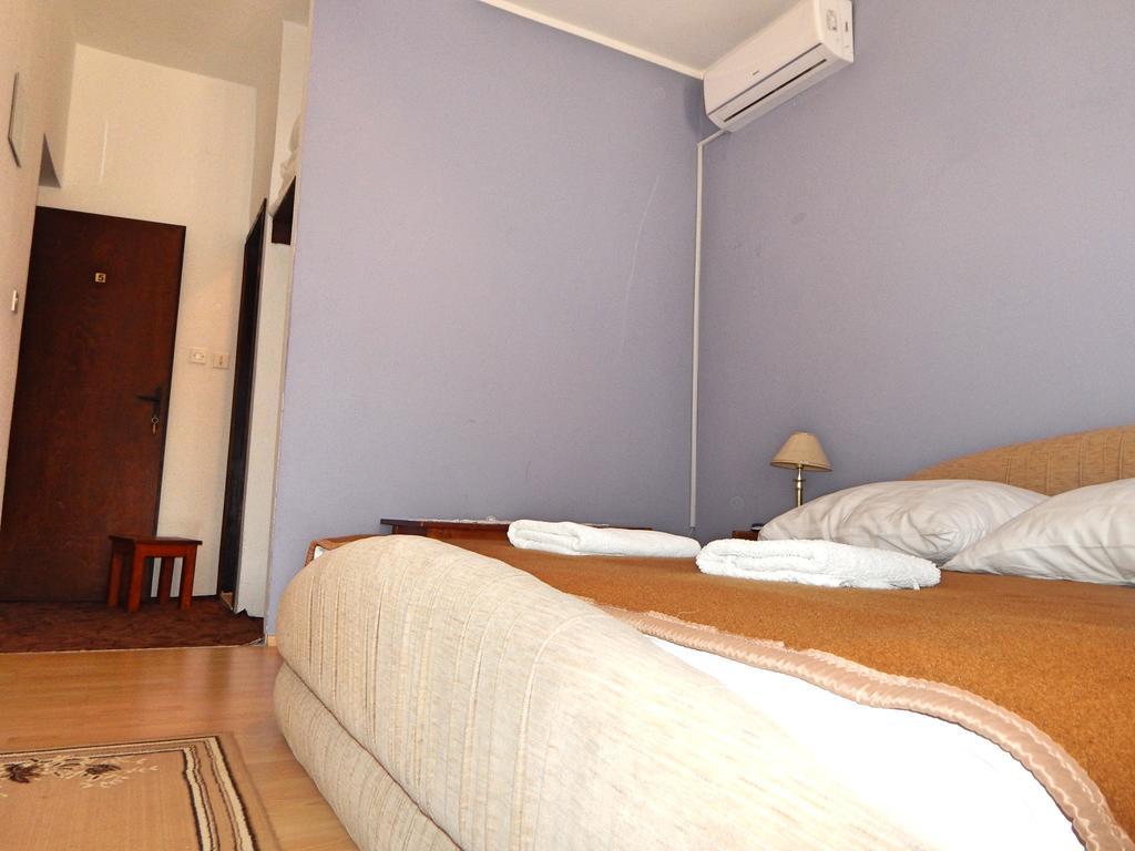 Rooms Camp Marina Лозовац Экстерьер фото