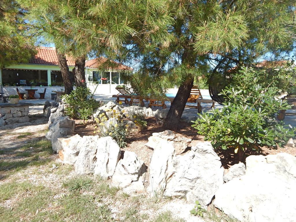Rooms Camp Marina Лозовац Экстерьер фото