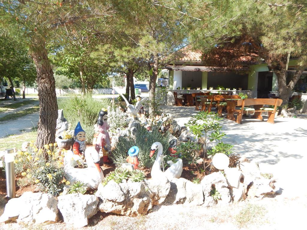 Rooms Camp Marina Лозовац Экстерьер фото