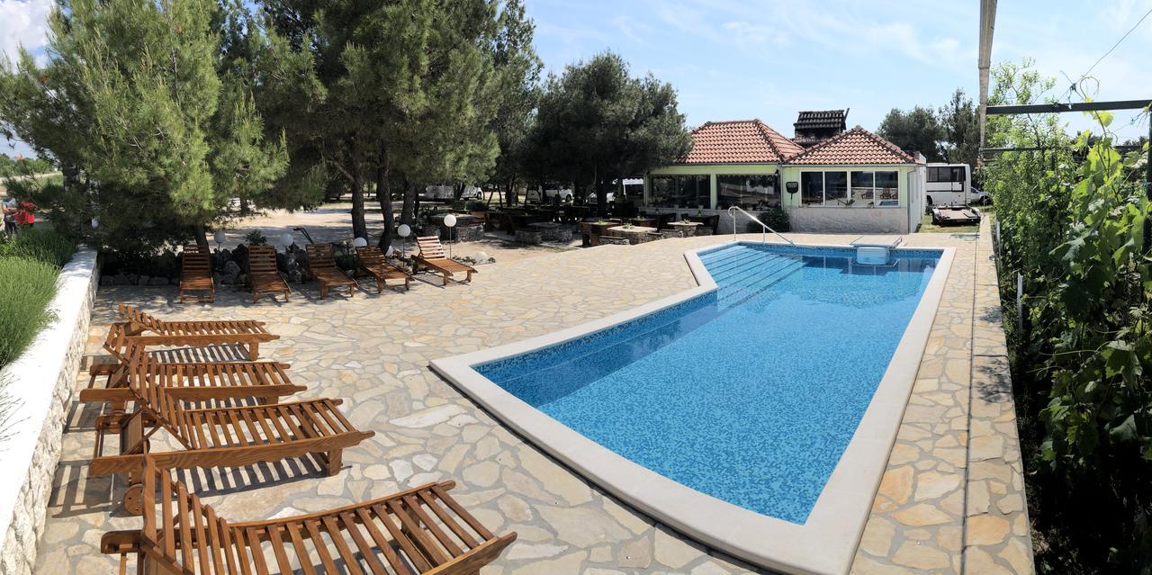 Rooms Camp Marina Лозовац Экстерьер фото